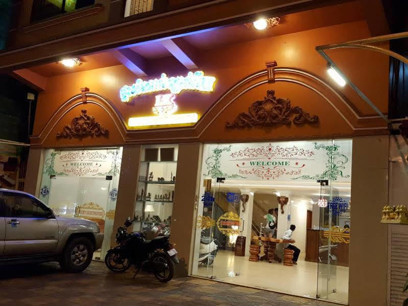 Lucky 2 Guesthouse Phnom Pen Exterior foto